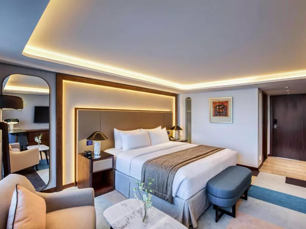 Queen Elizabeth 2 Hotel